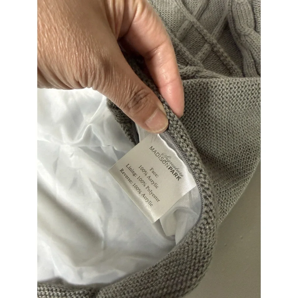Signature Madison Park‎ Cozy Gray Chunky Sweater Knit Pillow Sham Cover 24x24